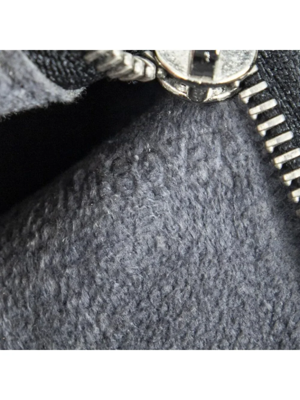 Louis Vuitton Souflo Pouch Black - Picture 10 of 10